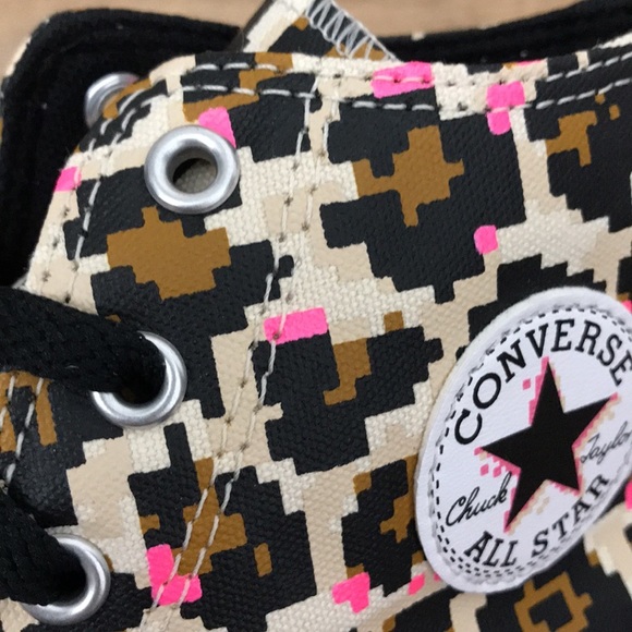 CONVERSE CTAS HIGH TOP BRAND NEW - Picture 14 of 16